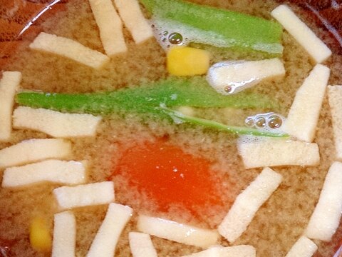 夏野菜と高野豆腐のみそ汁